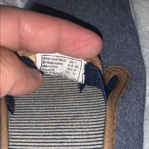 Like new American Eagle 🦅 Casual Denim Slip-On Sneakers - Picture 3 of 7